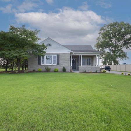 Meadowview Cottage Bird-in-Hand Exterior photo