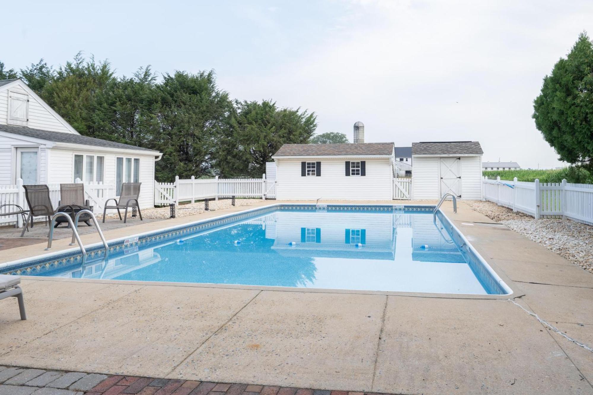 Meadowview Cottage Bird-in-Hand Exterior photo